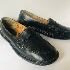 Born Women's Moc Toe Loafers Black Leather Slip On